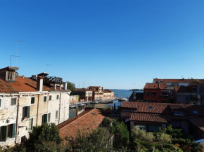 Sunrise Apartment in Giudecca